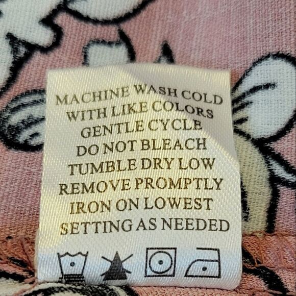 Adrienne Vittadini Rose Floral 3/4 Puffy Sleeve Ruffle Shoulder Chiffon Blouse - Picture 8 of 8